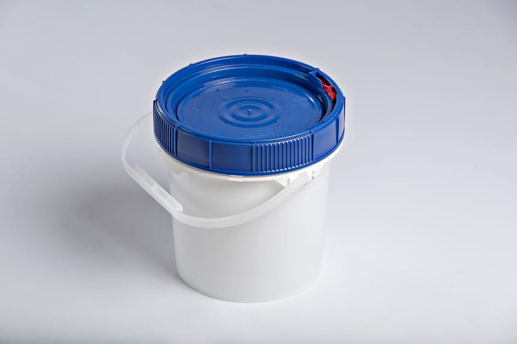 Plastic Pails & Custom Packaging Solutions - M&M IndustriesM&M Industries -  Ultimate Pail & Packaging Solutions